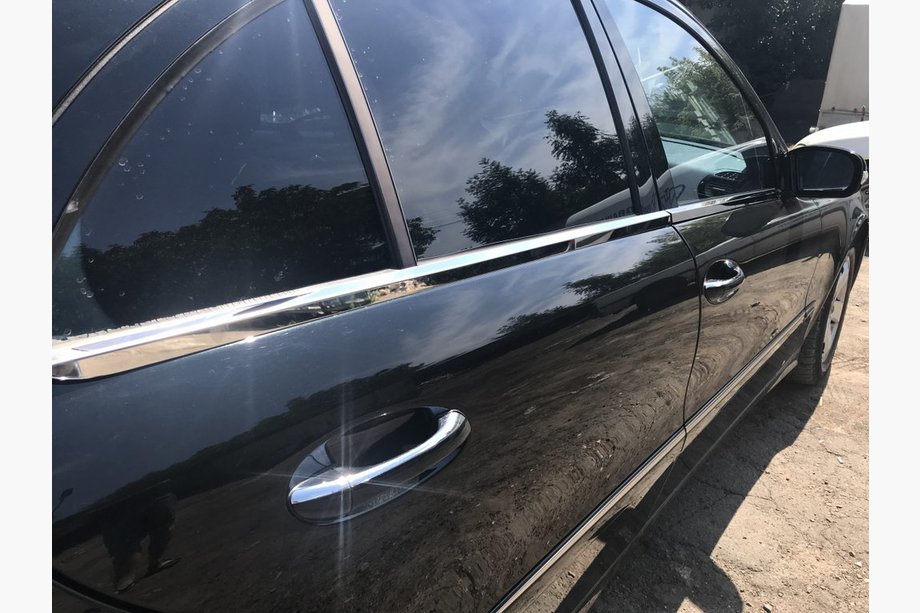 Mercedes E-class W211 2002–2009 Vonkajšie okenné lišty (nerez) SD, Carmos - turecká oceľ (4 ks) Image