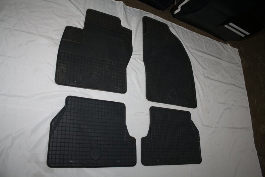 Ford Focus II 2005–2008 Gumené rohože do interiéru (4 ks, Doma) Image
