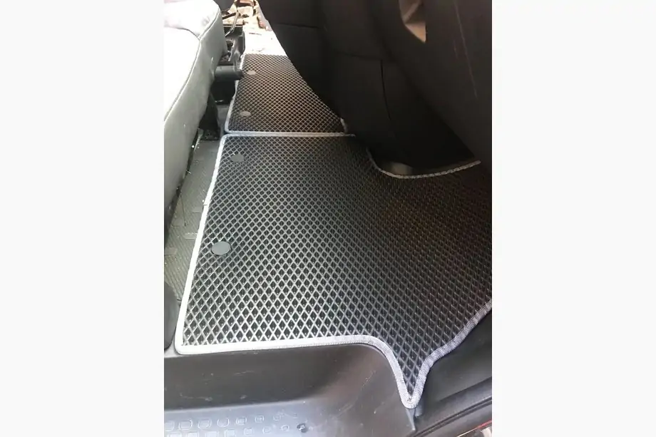 Opel Vivaro 2015–2019 EVA rohože do interiéru (2 ks, čierne) Image
