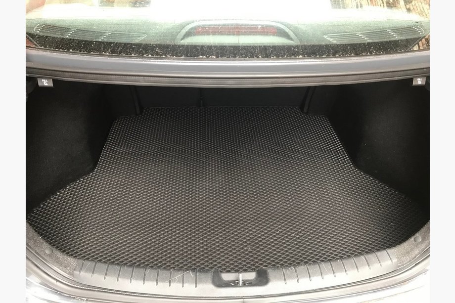 Hyundai Elantra (AD) 2015–2020 Vanička do kufra (čierna, EVA) Image