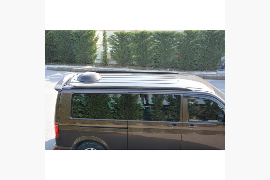 Volkswagen T6 2015–2024 Strešné lyžiny Multivan-style (na lakovanie) Image