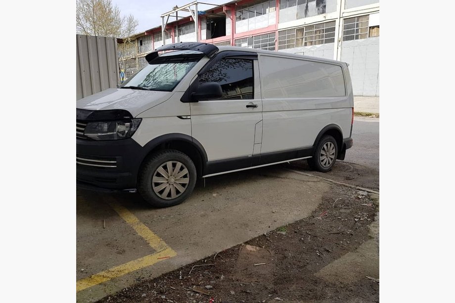 Volkswagen T5 Multivan 2003–2010 Sada líšt a lemov blatníkov (11 dielov) 1 dvere, dlhý rázvor Image