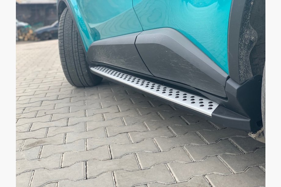 Toyota C-HR 2016–2023 Bočné prahy Original V1 (2 ks, hliníkové) Image