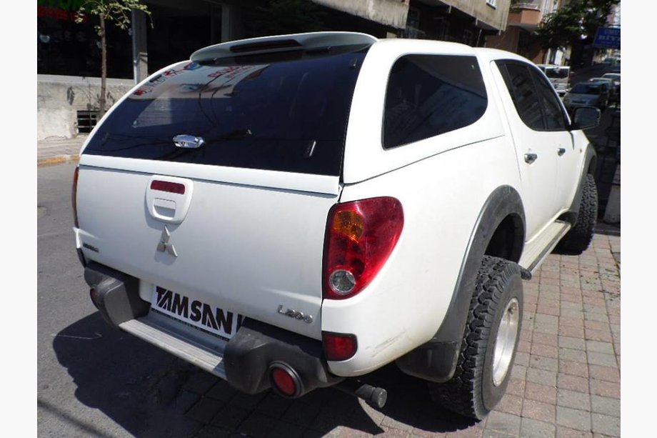Mitsubishi L200 2006–2015 Hardtop na korbu (Canopy) Image