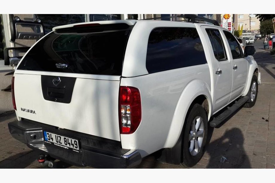Nissan Navara 2006–2015 Hardtop na korbu (Canopy) Image