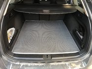 Volkswagen Passat B8 2015–2023 Vanička do kufra (EVA, čierna) SW fotografia 1