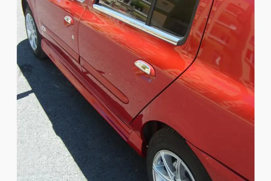 Renault Symbol 2008–2013 Bočné prahy (na lakovanie) Image