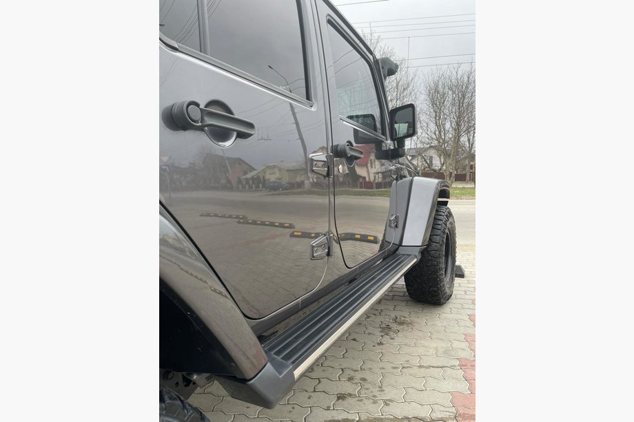 Jeep Wrangler 2007–2017 Bočné prahy Black (2 ks) Image