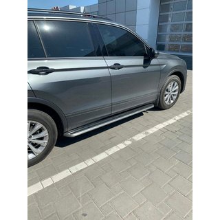 OEM bočné prahy pre štandardnú verziu (2 ks, hliník) Volkswagen Tiguan 2016–2023 fotografia 1