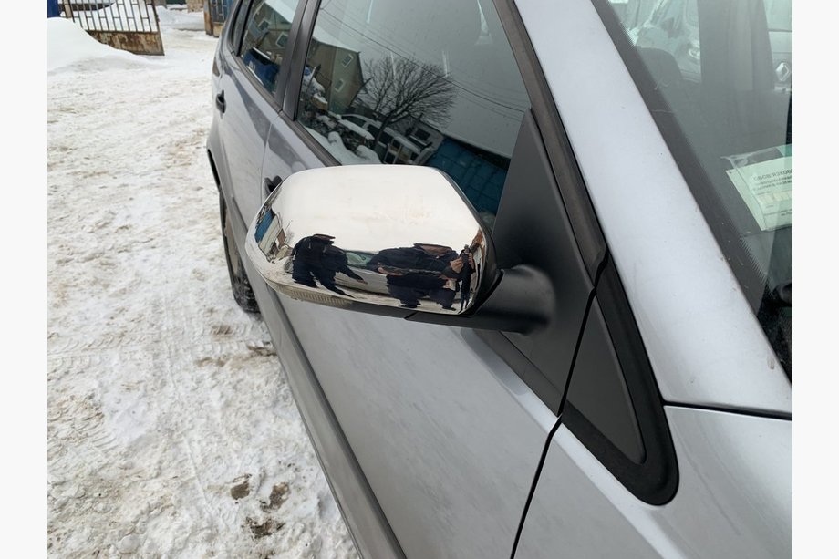 Volkswagen Polo 2001–2009 Nerezové kryty spätných zrkadiel Image