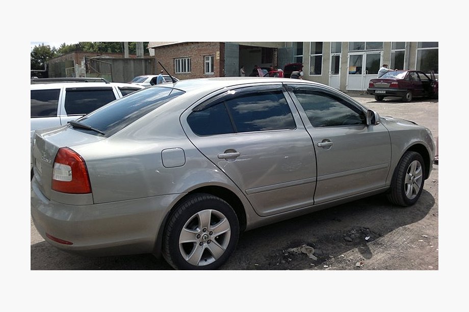 Skoda Octavia II A5 2010–2013 Okenné deflektory LiftBack (4 ks, SIM) Image