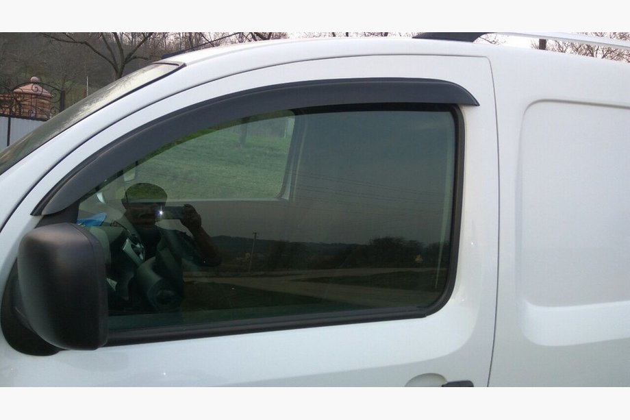 Peugeot Partner Tepee 2008–2018 Okenné deflektory (2 ks, UA-Sport) Image