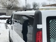 Opel Vivaro 2001–2015 Čierne strešné lyžiny fotografia 1