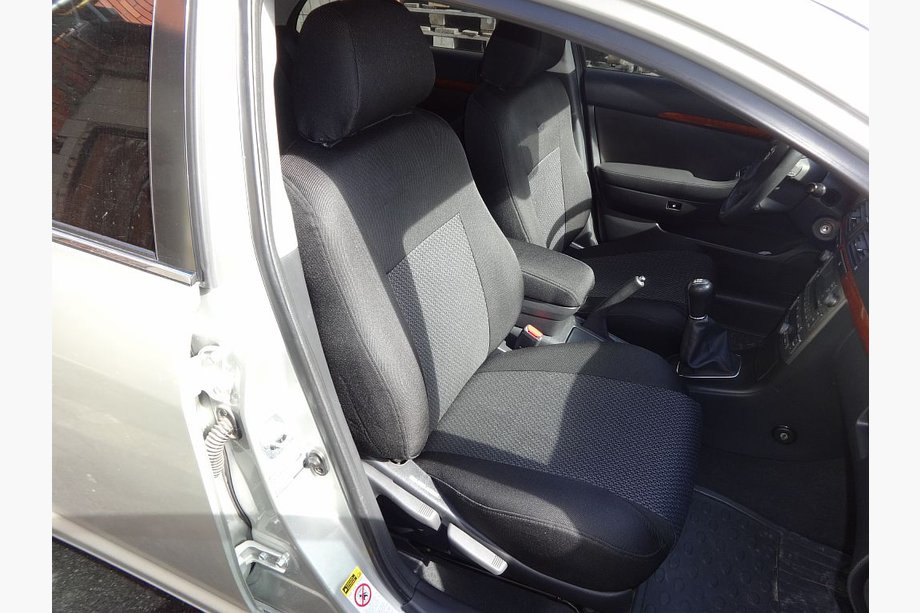 Toyota Avensis 2009–2018 Autopoťahy (textilné, Classik) Fotografia 1