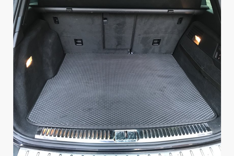 Volkswagen Touareg 2010–2018 Rohož do kufra V2 (EVA, čierna) Image