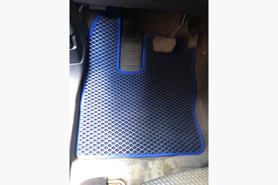 Ford Connect 2014–2021 EVA autokoberce (automatická prevodovka, čierne) Image