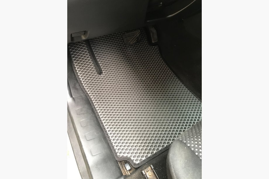 Suzuki Grand Vitara 2005–2017 EVA autokoberce (čierne) Image