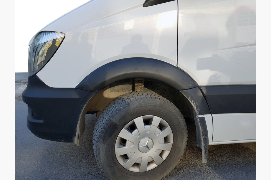Mercedes Sprinter W906 2006–2018 Výpredaj! Široké rozšírenia blatníkov (4 ks, čierne) Image