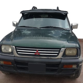 Slnečná clona na čelné sklo (čierny lesk, 5 mm) Mitsubishi L200 1996–2006 fotografia 1