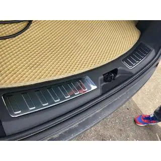 Nerezové kryty zadných prahov (2 ks) Land Rover Discovery Sport 2014– fotografia 2