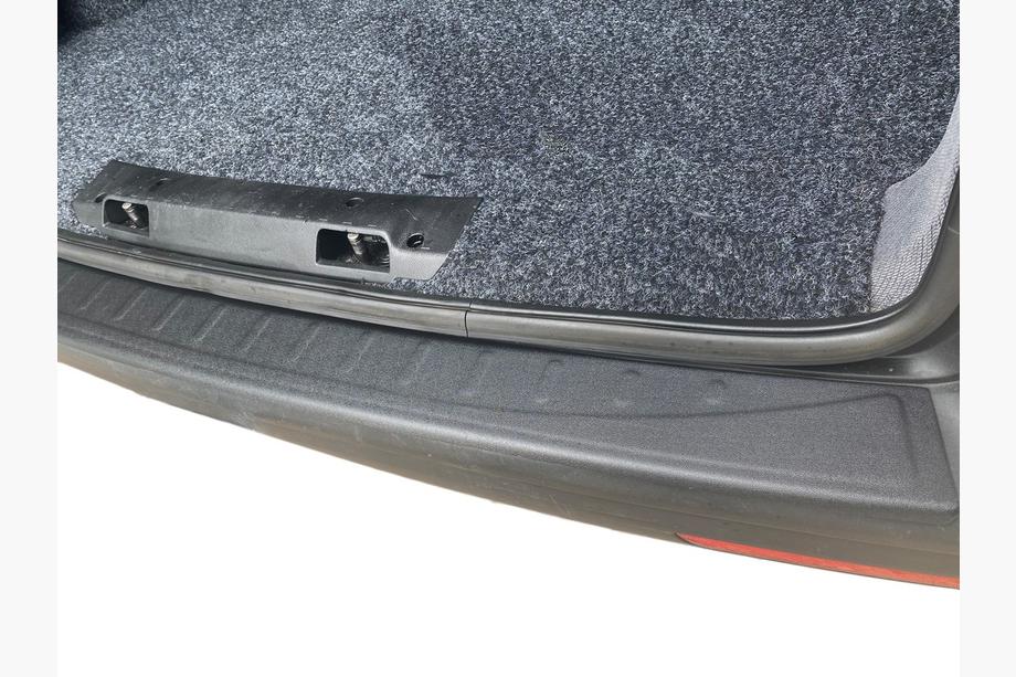 Volkswagen T6 2015–2024 Difúzor zadného nárazníka DDU (1-dverové, ABS) Image