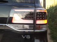 Toyota Land Cruiser 200 2007–2021 Zadné svetlá 2016+ (Executive Black) fotografia 4