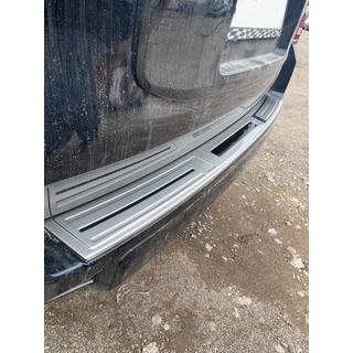 Chrómová lišta zadného nárazníka V1 Toyota Land Cruiser Prado 150 2009–2023 fotografia 1