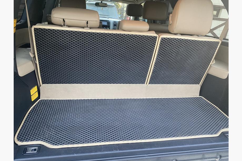Toyota Sequoia 2007–2022 Koberce do kufra (EVA, čierne) Image