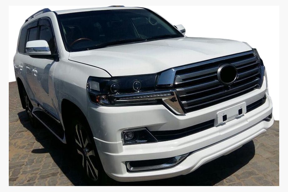 Toyota Land Cruiser 200 2007–2021 Kompletný bodykit 2016↗ (Modelista V2) Čierna farba Image
