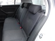 Volkswagen Golf 5 2003–2009 Autopoťahy (koženka↗látka, Premium) fotografia 4