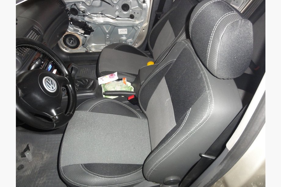 Volkswagen Passat B5 1997–2005 Autopoťahy (koženka↗látka, Premium) Fotografia 1