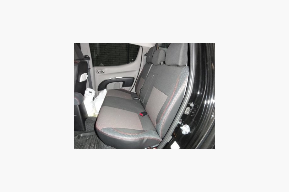 Mitsubishi L200 2006–2015 Autopoťahy na sedadlá SoyuzAuto Premium Image