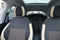 Opel Crossland X 2017–2024 Prémiové poťahy na autosedadlá fotografia 4