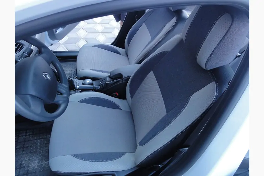Renault Fluence 2009–2016 Autopoťahy (2009-2012, eko koža/látka, Premium) Image