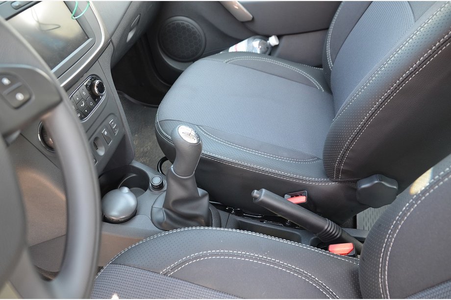 Dacia Sandero 2013–2020 Autopoťahy na sedadlá SoyuzAuto Premium Image