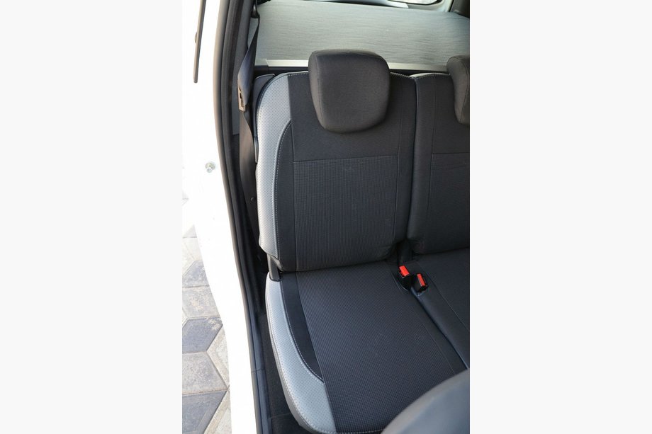 Dacia Lodgy 2012–2022 NOVINKA!!! Originálne poťahy SoyuzAuto Premium z ekokože Image