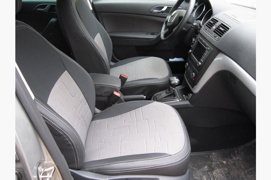 Skoda Yeti 2009–2017 Autopoťahy na sedadlá SoyuzAuto Premium Image