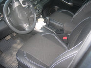Toyota Rav 4 2006–2013 Autopoťahy (koženka↗látka, Premium) fotografia 6