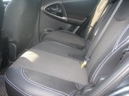 Toyota Rav 4 2006–2013 Autopoťahy (koženka↗látka, Premium) fotografia 3