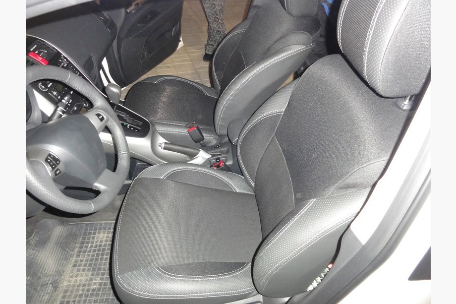 Toyota Auris 2007–2012 Autopoťahy na sedadlá SoyuzAuto Premium Image