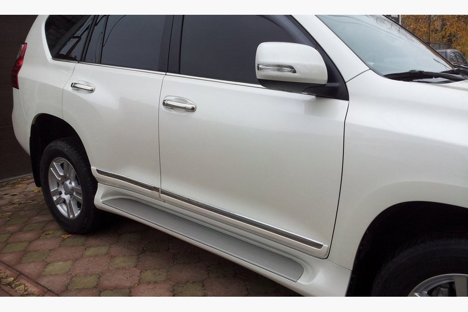 Toyota Land Cruiser Prado 150 2009–2023 Dverné lišty (dizajn 2013-2017) Image