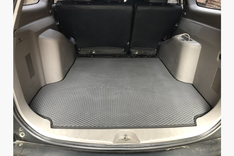 Mitsubishi Pajero Sport 2008–2015 Vanička do kufra (EVA, čierna) Image