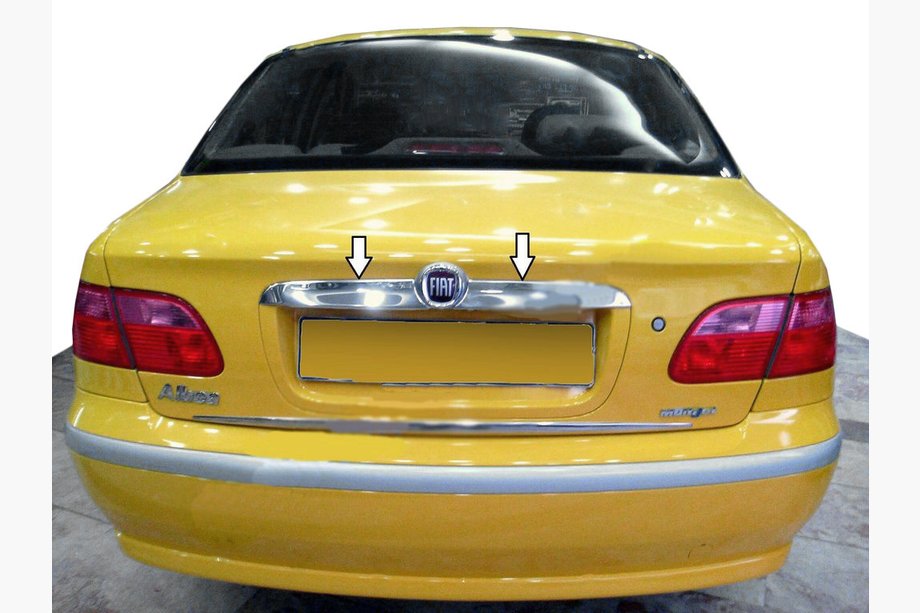 Fiat Albea 2002–2012 Chrómová lišta nad ŠPZ (nerez) Fotografia 1