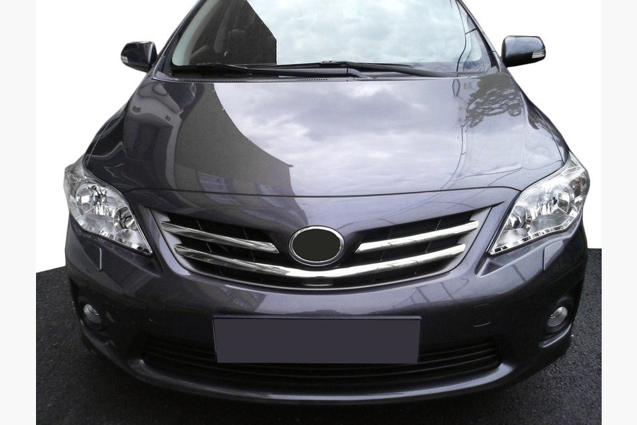Toyota Corolla 2007–2013 Nerezové kryty masky chladiča (2010-2013, 3 ks) Image