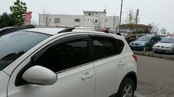 Nissan Qashqai 2010–2014 Chrómové strešné lyžiny fotografia 2