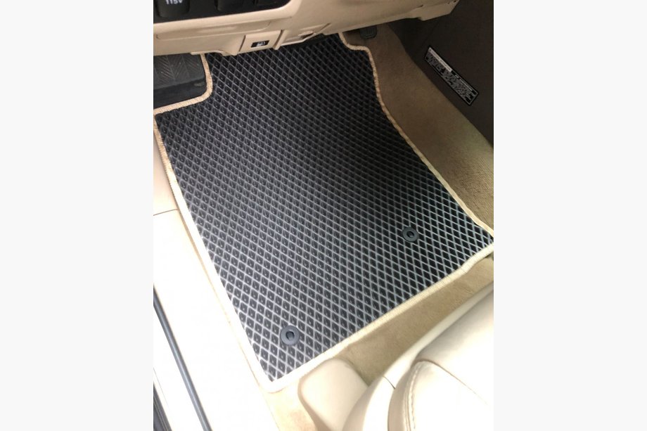 Lexus GX470 2002–2009 EVA autokoberce do interiéru (2 rady, čierne) Image