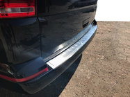 Volkswagen T6 2015–2024 Nerezová lišta na zadný nárazník Omsa matná (1 dvere, nerez) fotografia 1
