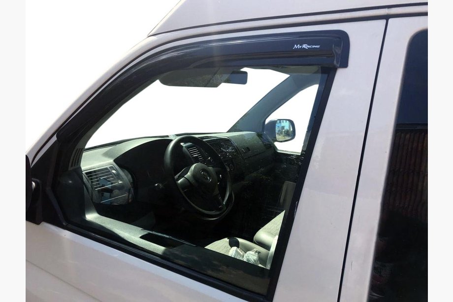 Volkswagen T6 2015–2024 Deflektory okien (2 ks, MyRacing) Image