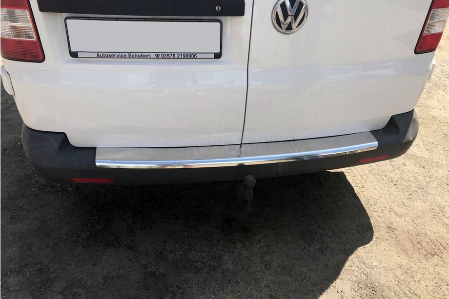Volkswagen T5 Multivan 2003–2010 Ochranná lišta na zadný nárazník s ohybom (Carmos V1, oceľ) Image