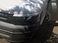 Volkswagen T5 2010–2015 Mračítka na svetlomety (2 ks, na lakovanie) fotografia 1